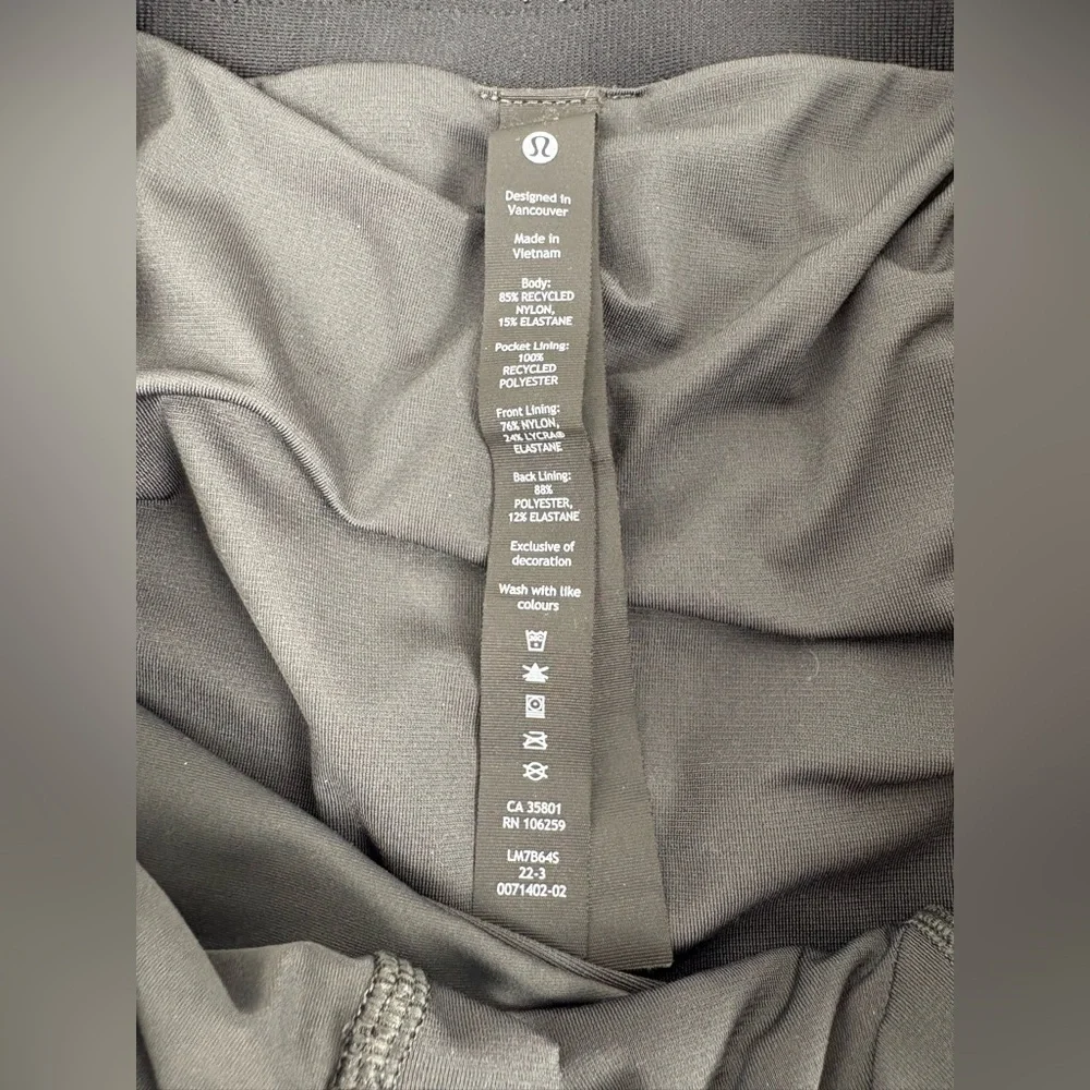 Lululemon Women’s Activewear/Casual Jacket-Size: 4-Color: Gray-Preowned, EUC